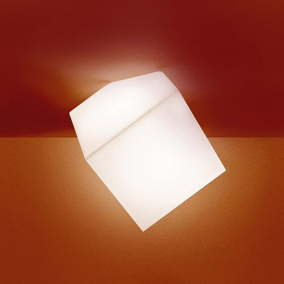 Edge 30 Wall / Ceiling Light