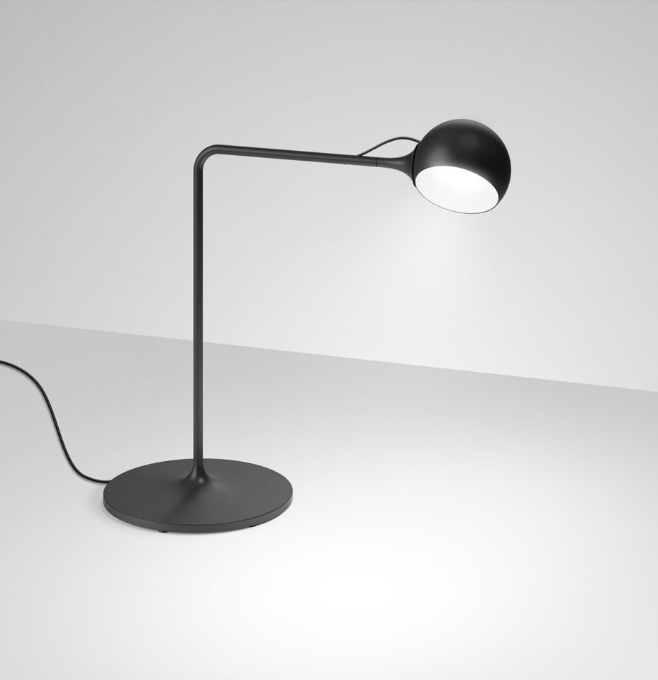 Ixa Table Lamp